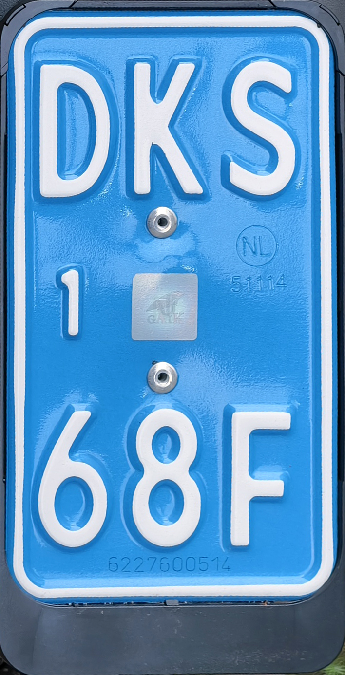 DKS-68-F